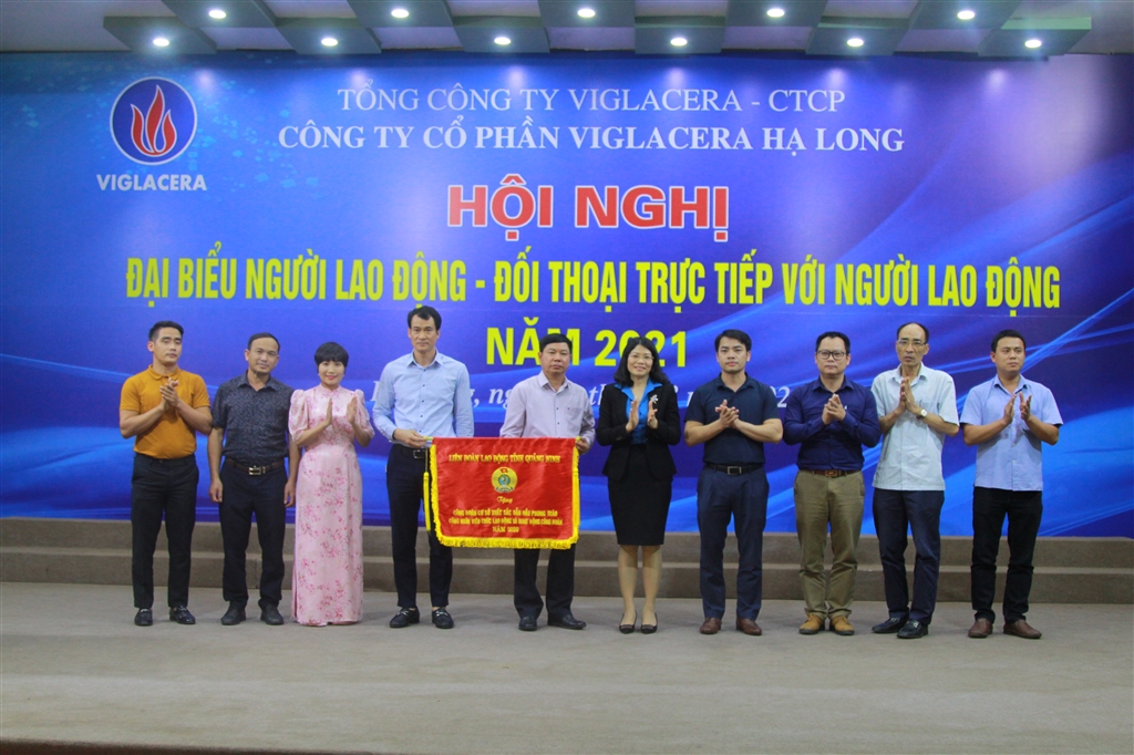 Công ty CP Viglacera Hạ Long tổ chức Hội nghị đại biểu người lao động - Đối thoại trực tiếp với người lao động năm 2021